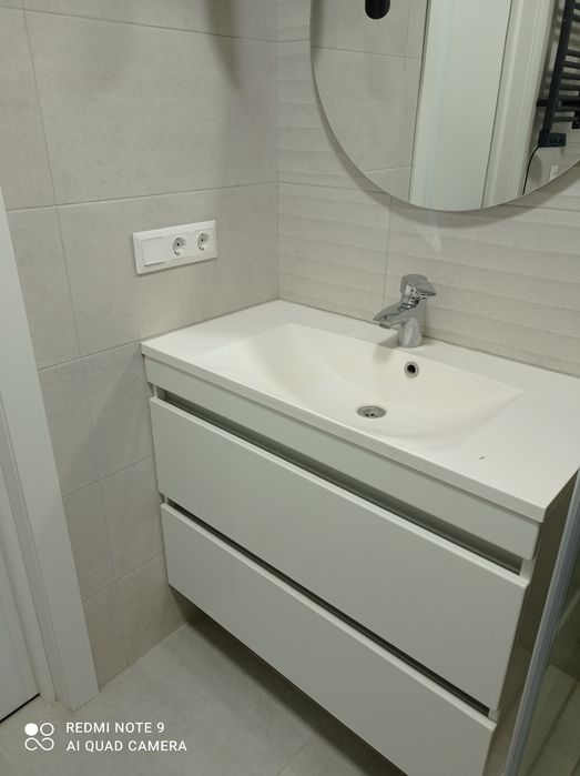 Продам 2к метро Салтівська.4/9. Євроремонт.39900