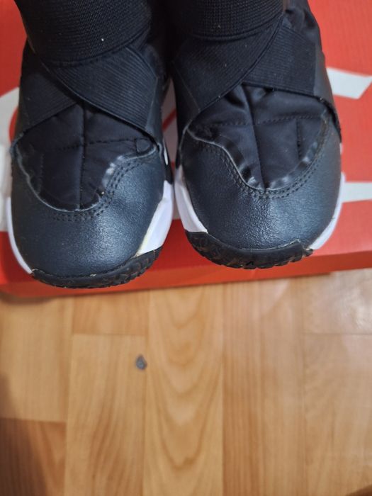 Продам зимові сапожки Nike