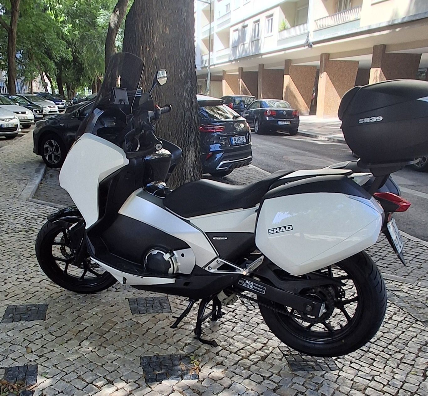 Honda Integra NC700D
