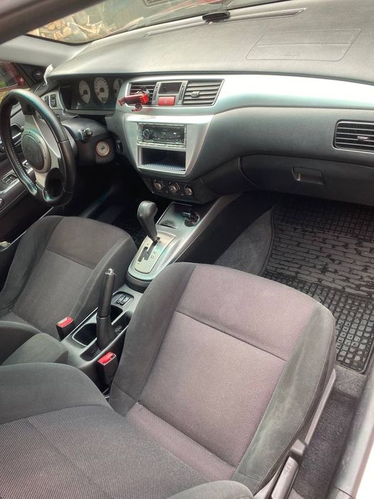 Mitsubishi Lancer 9