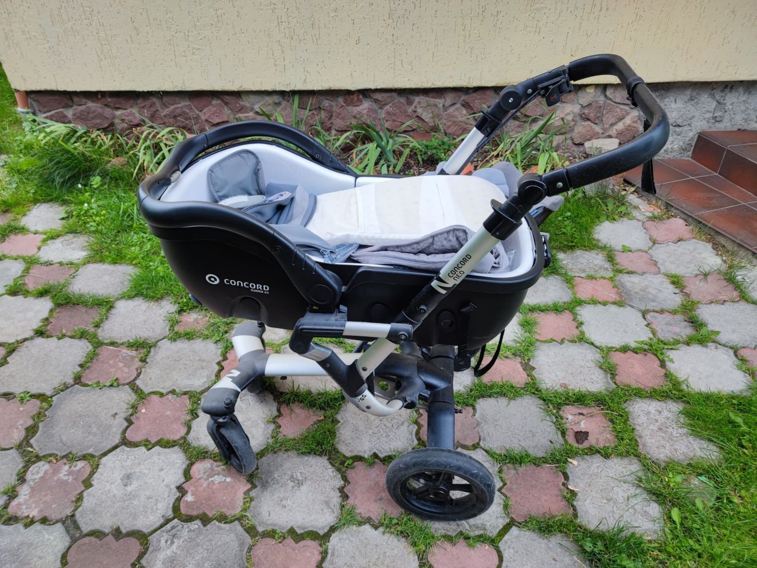 Concord neo sleeper 2.0 + автокрісло