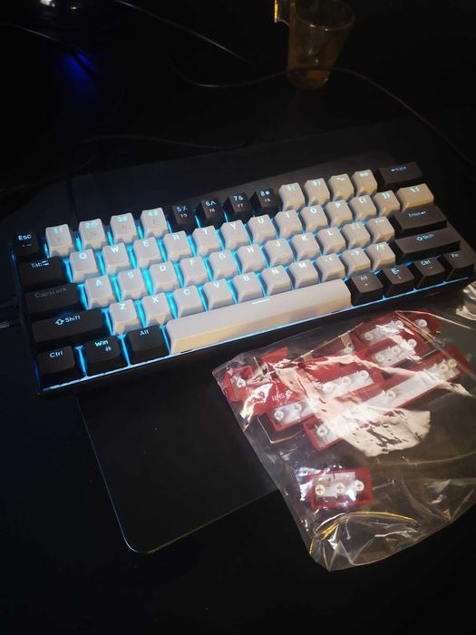 Teclado mecânico Magegee Star61