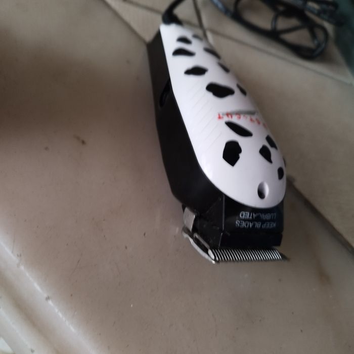 Maquina de cortar pelo para animais