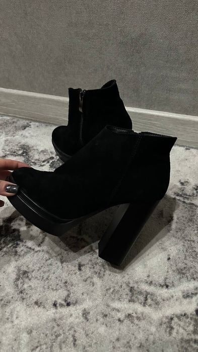 Ботфорди ботинки взуття