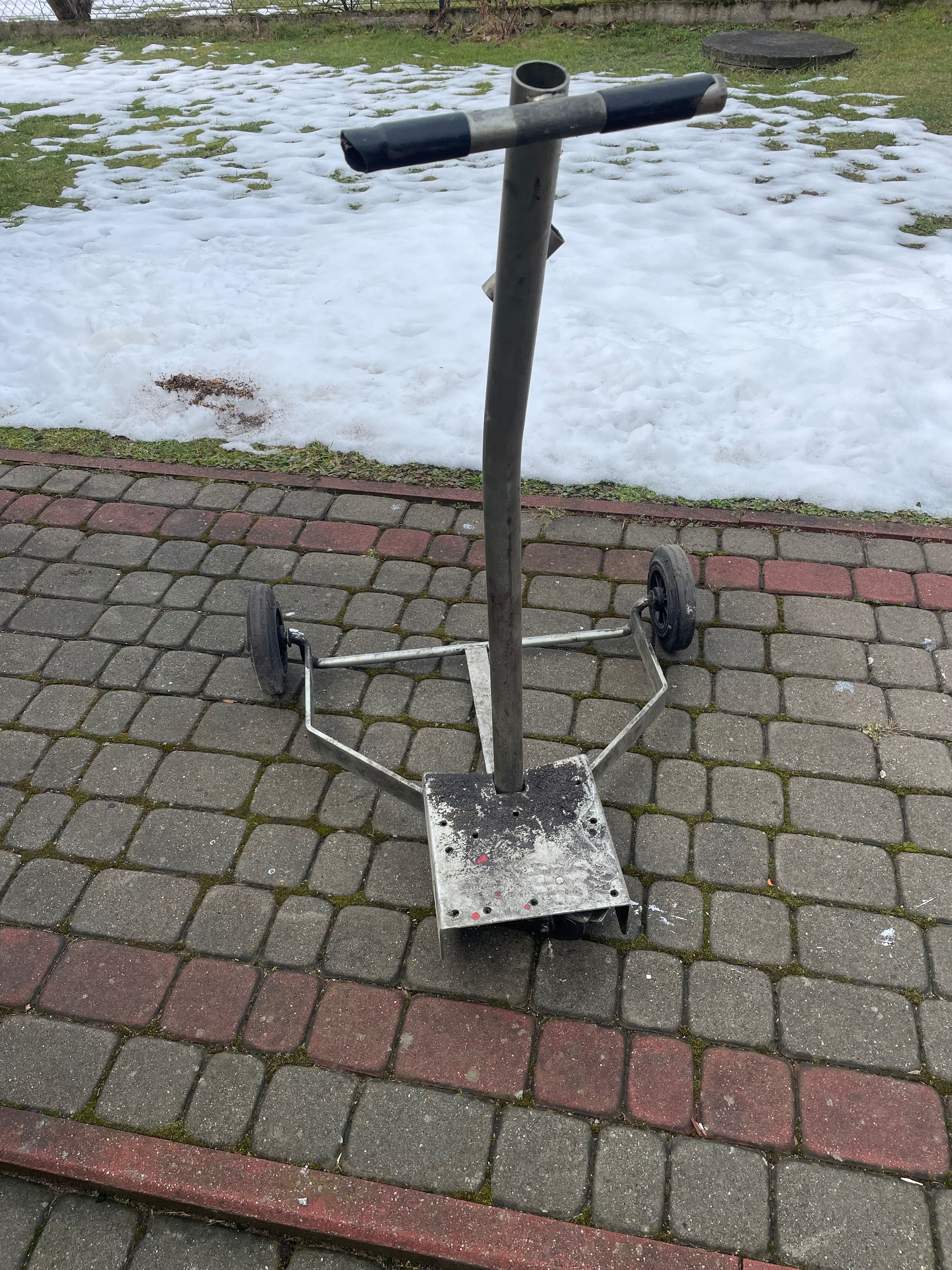 Wózek na beczki olejowy
