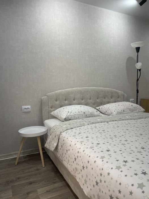 квартира 2 кімнатна посуточно подобово у м. Горішні Плавні