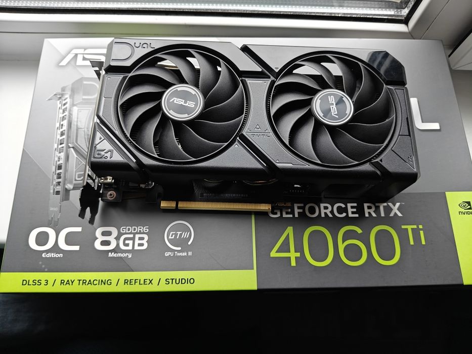 Відеокарта Asus RTX 4060ti 8gb, на гарнтії
