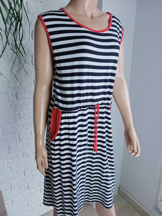 Letnia damska sukienka na ramiączkach biało-granatowa 48/4XL/20