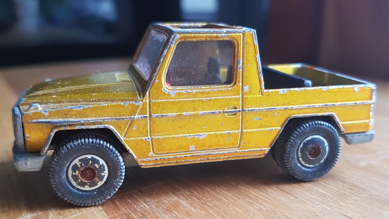 Matchbox Mercedes Benz Galenda