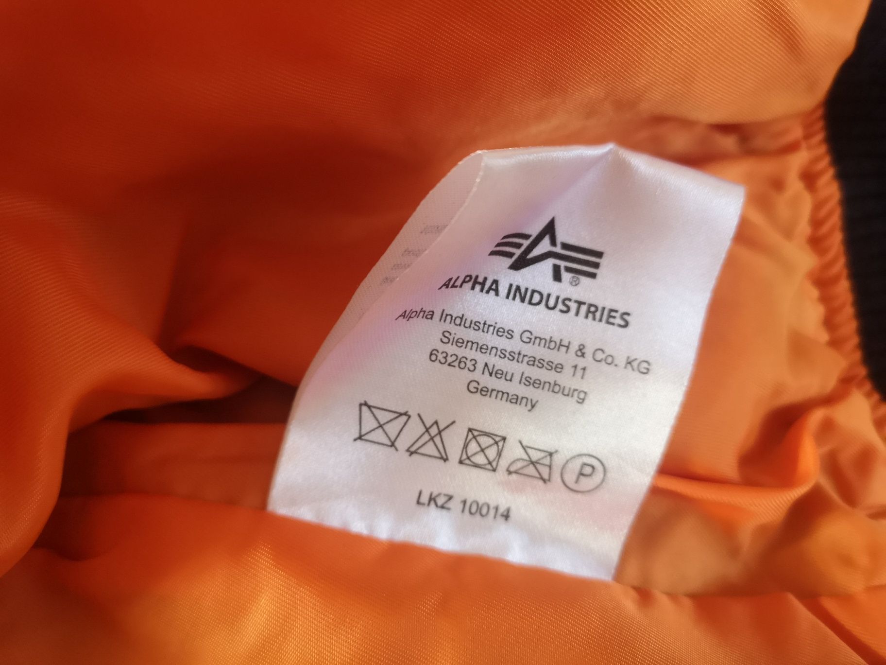 Kurtka bombierka alpha industries