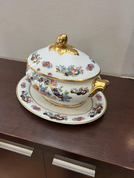 Terrina de porcelana