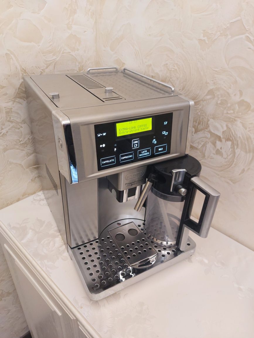 Кавоварка DeLonghi PrimaDonna ESAM Avant