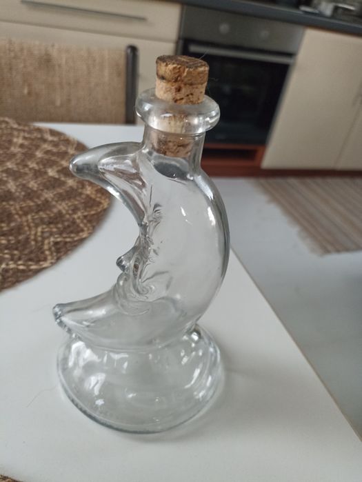 Piękna karafka księżyc