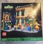 21324 – LEGO Ideas: 123 Sesame Street