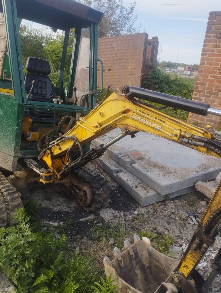 Yanmar b17 minikoparka