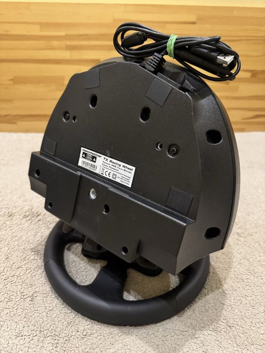 Хороший стан. Ігрове кермо Thrustmaster TX Leather Edition PC / XBOX