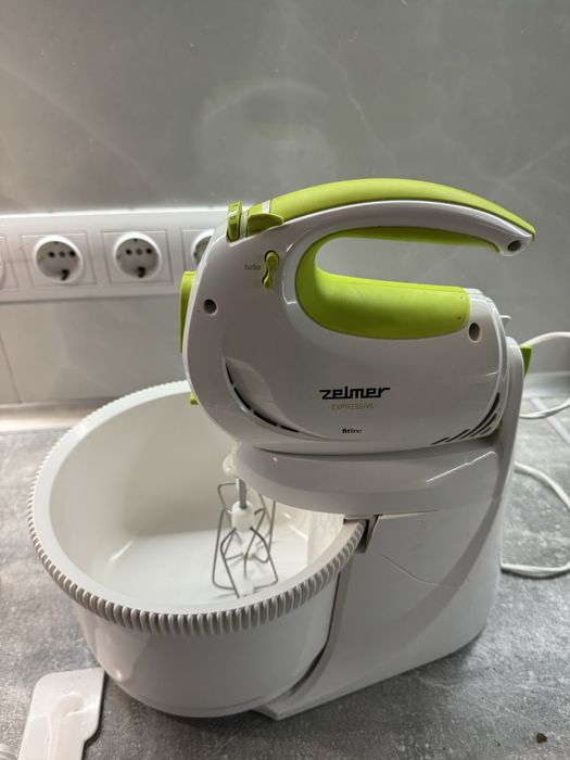 Електроміксер з чашею ZELMER, 400 Вт, 5 швидкостей, турборежим