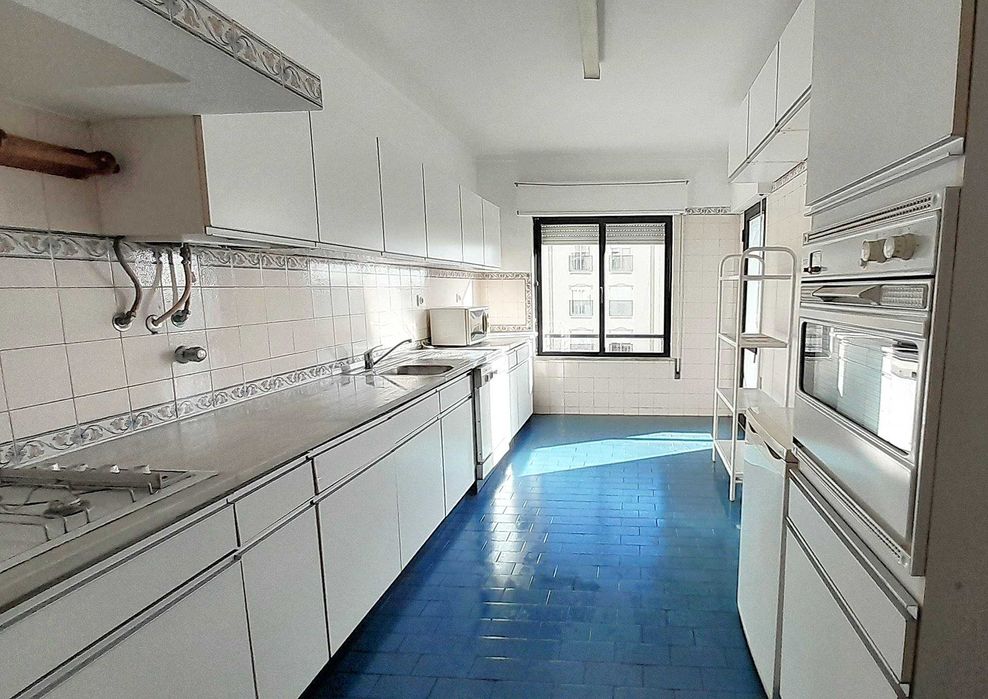 T3 no centro de Loulé junto ao Coreto, único apartamento no piso