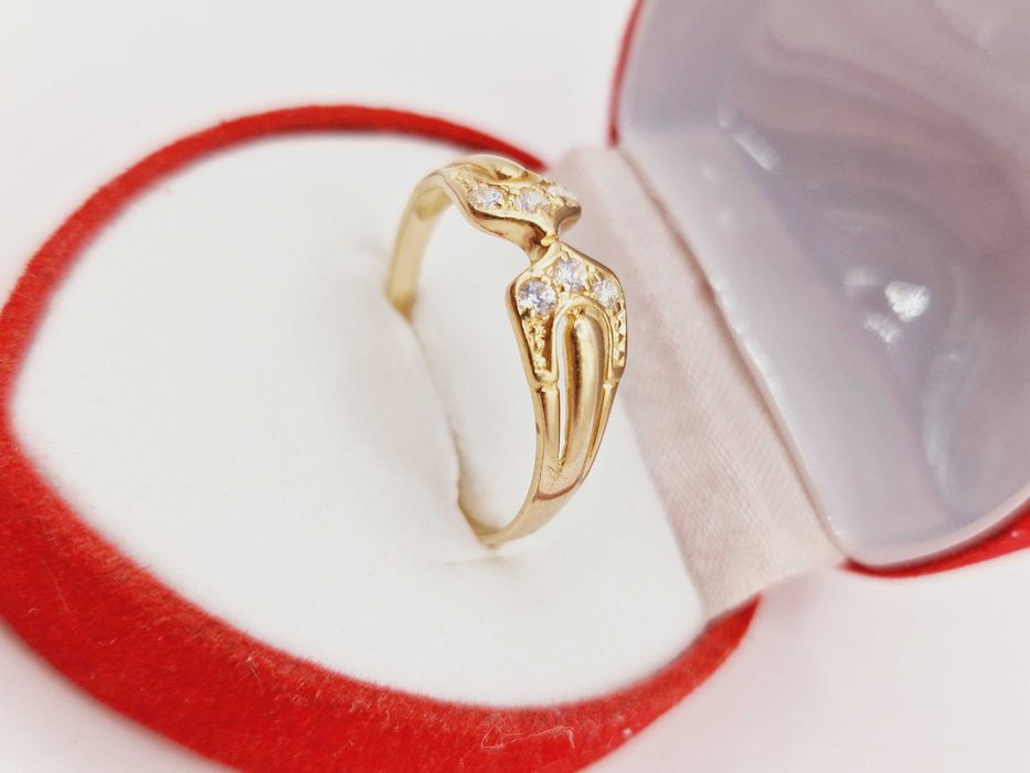 Ciekawy Złoty Pierścionek pr.585 (14K)