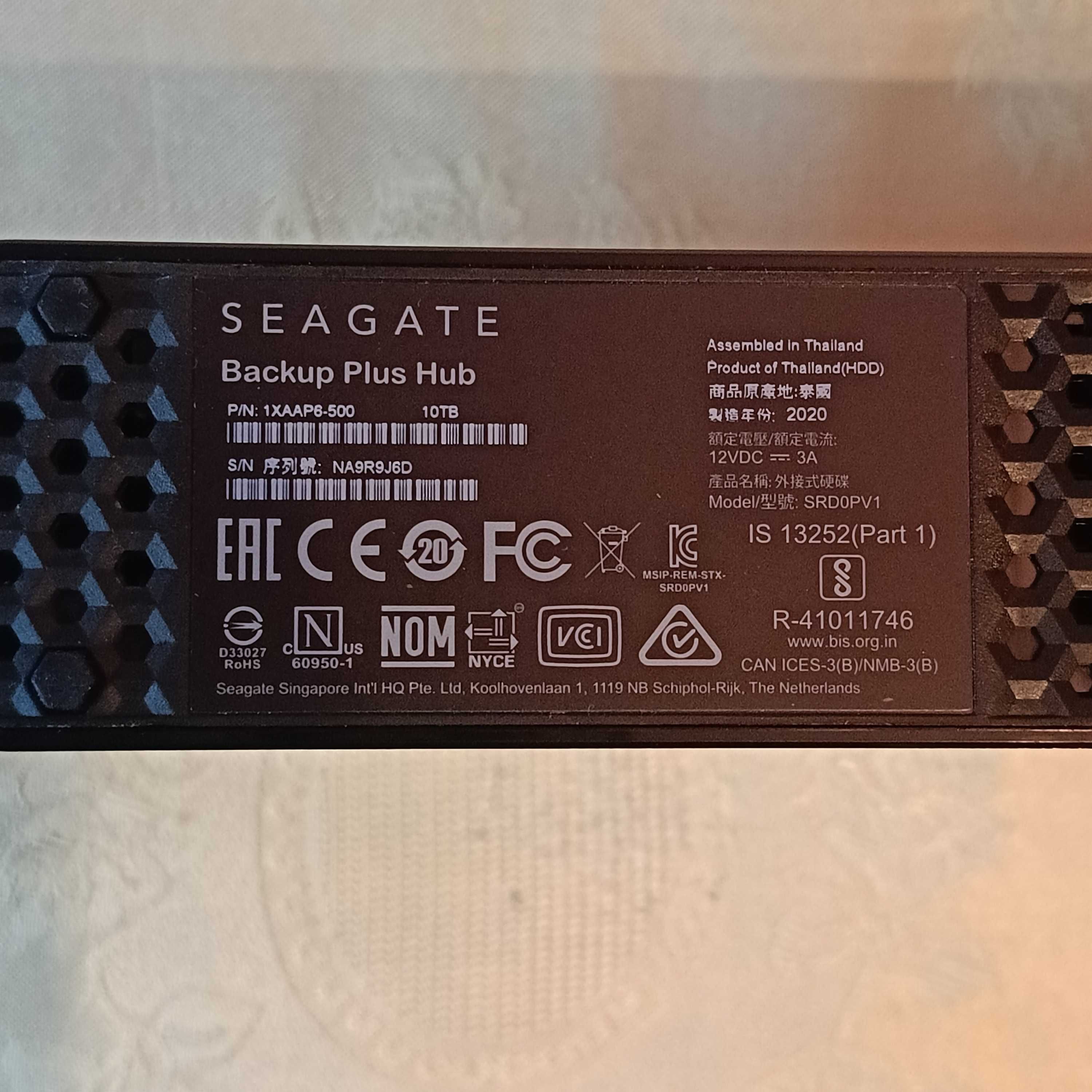 Seagate backup Plus hub kieszeń 3.5 - 2.5 cal.  HDD / SSD