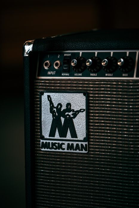 MusicMan One thirty 212HD Piec gitarowy