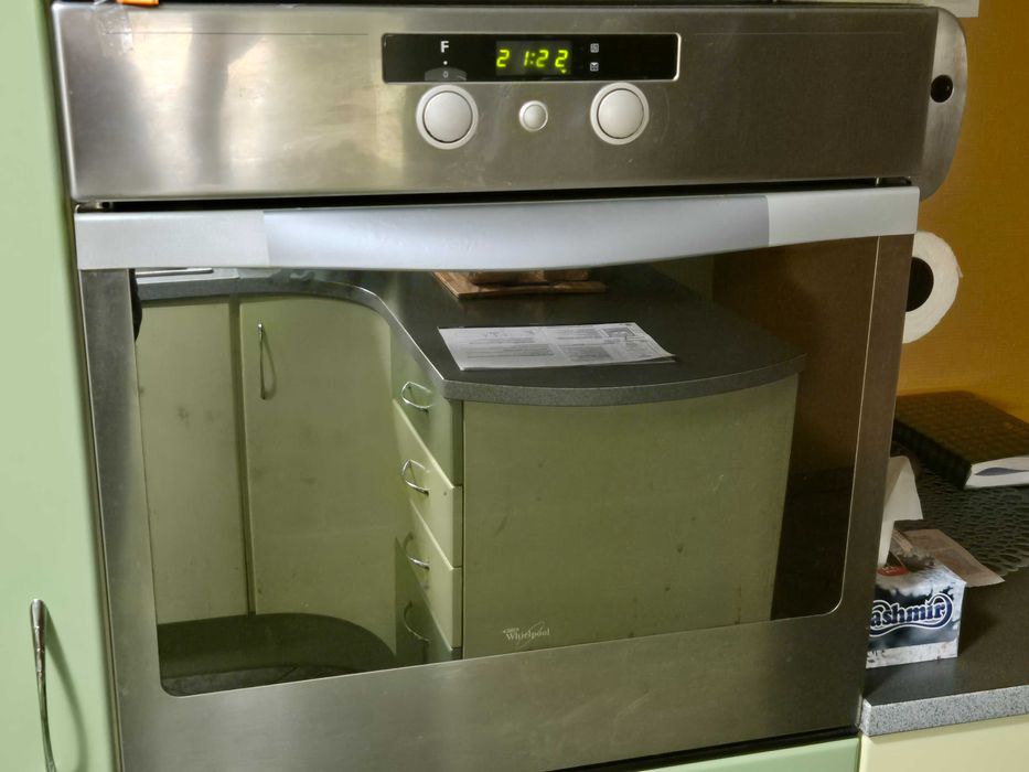 piekarnik Whirlpool AKZ 131 stalowy do zabudowy + 3 blachy