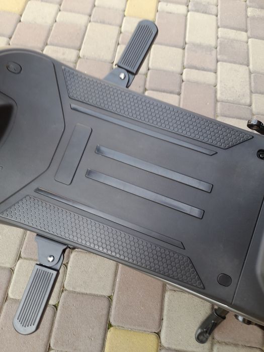 Продам елекроскутер кросер CR1