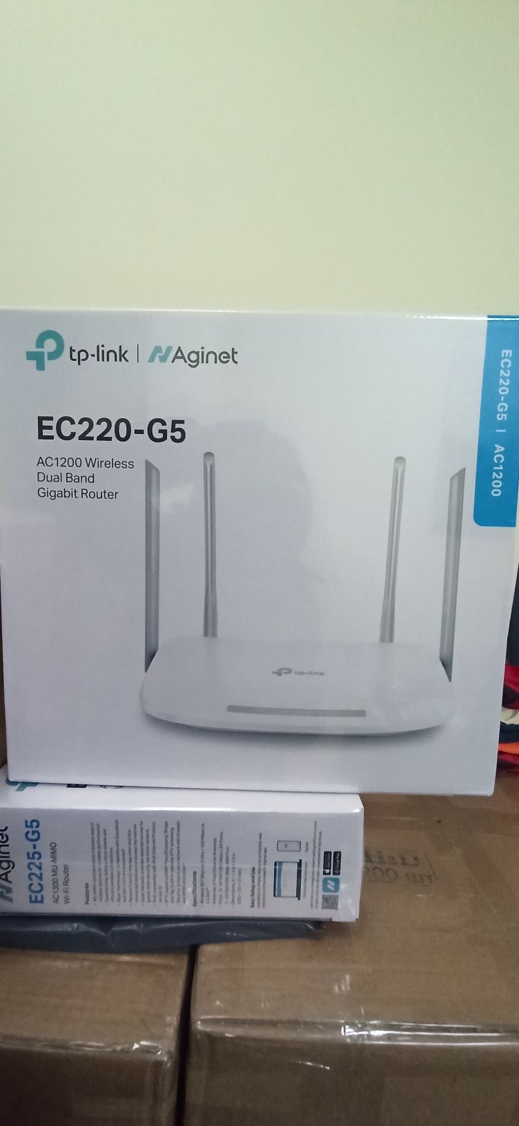 Гігабітний безпровідний роутер TP-Link EC220-G5