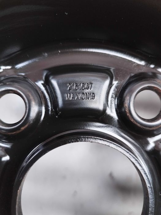 2024R j.NOWE 195/65R15 ZIMOWE 5x114,3 oryginał TOYOTA Corolla e21