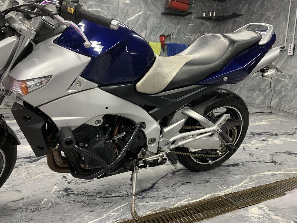 Продам Suzuki gsr-600 в ідеальному стані !