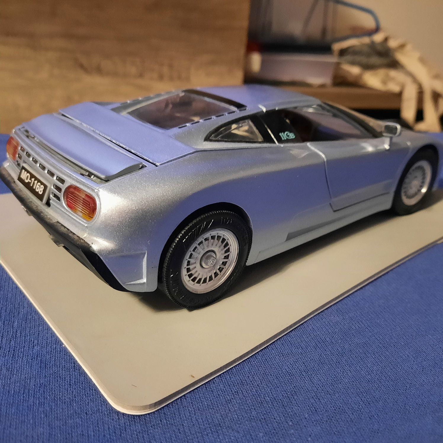 Auto Samochód Kolekcjonerski Bugatti EB 110 ANSON 1:18