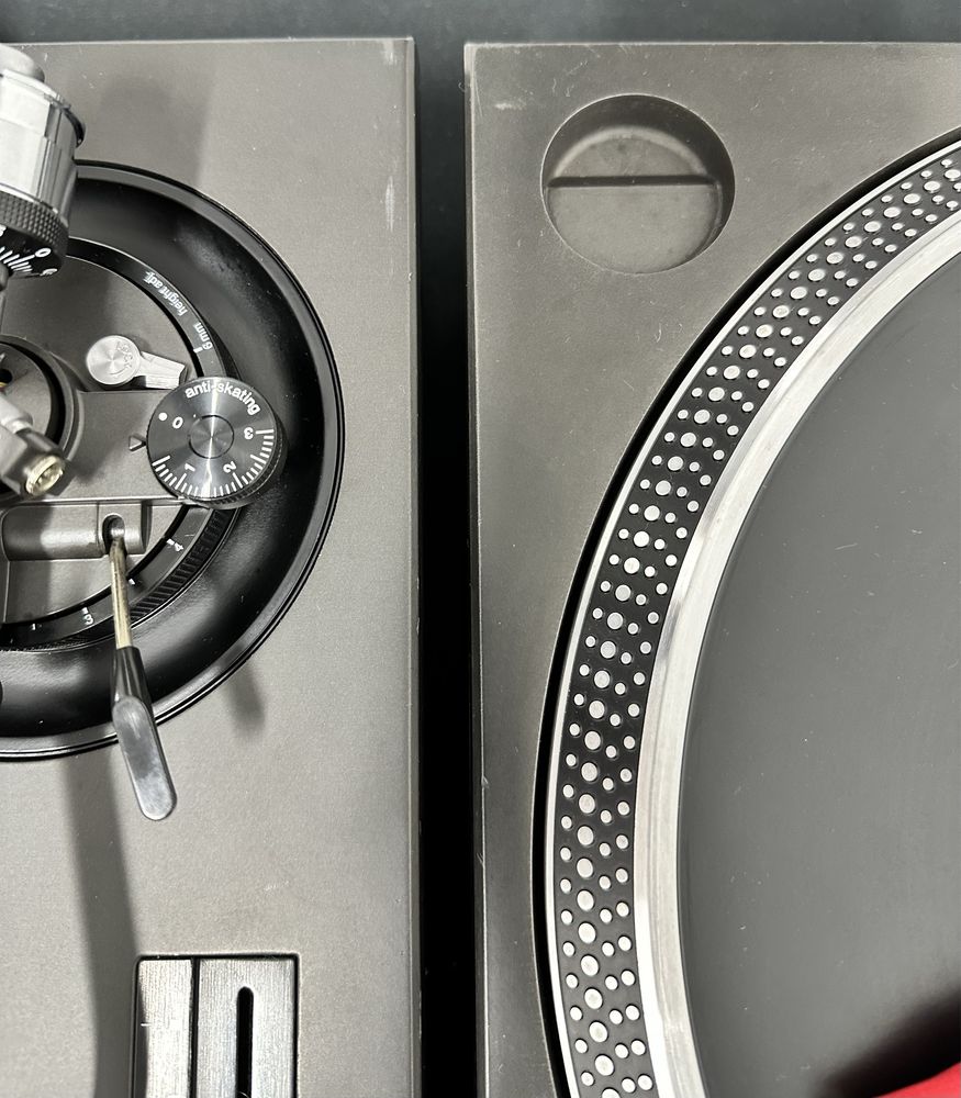 2x Technics SL-1210MK2