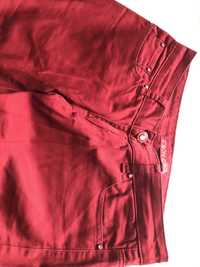 Czerwone spodnie materialowe rozmiar M/L