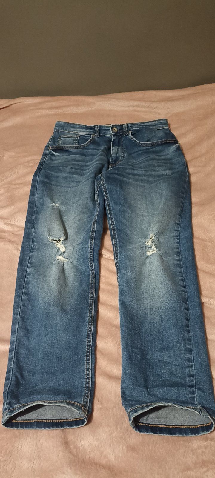 Sprzedam Spodnie jeansowe