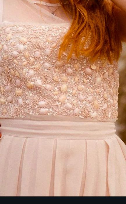 Шикарное нарядное платье р.Л-ХЛ