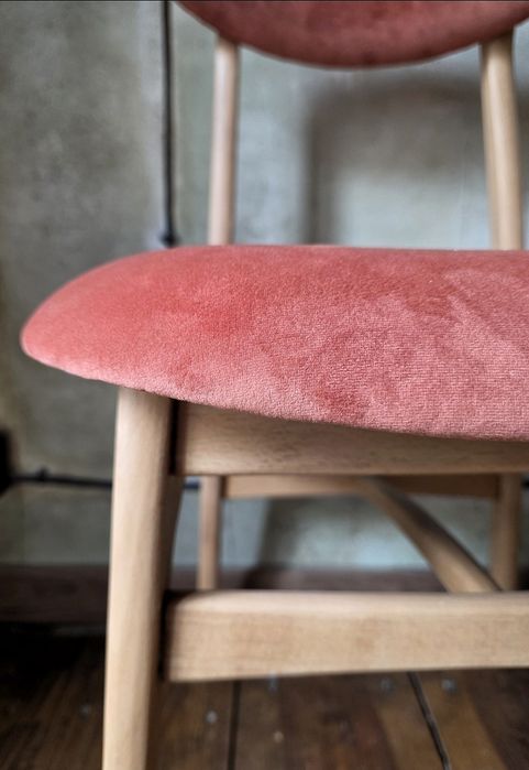 Krzesło R.Hałas 200-190 PRL Designe