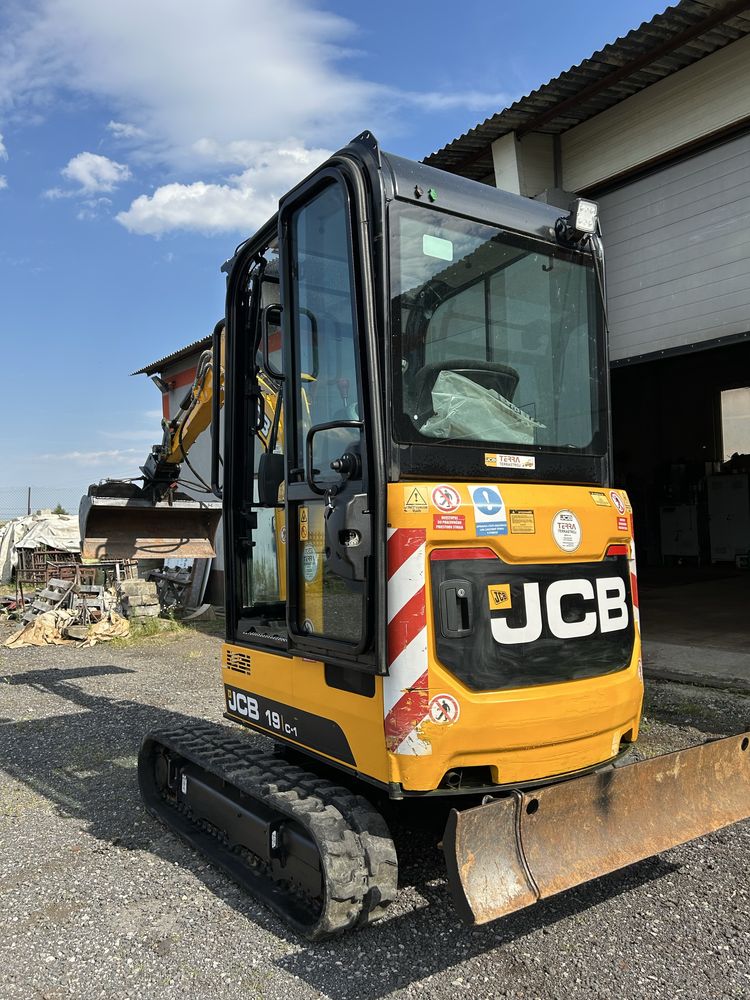 Sprzedam minikoparkę JCB 19c1 2020rok