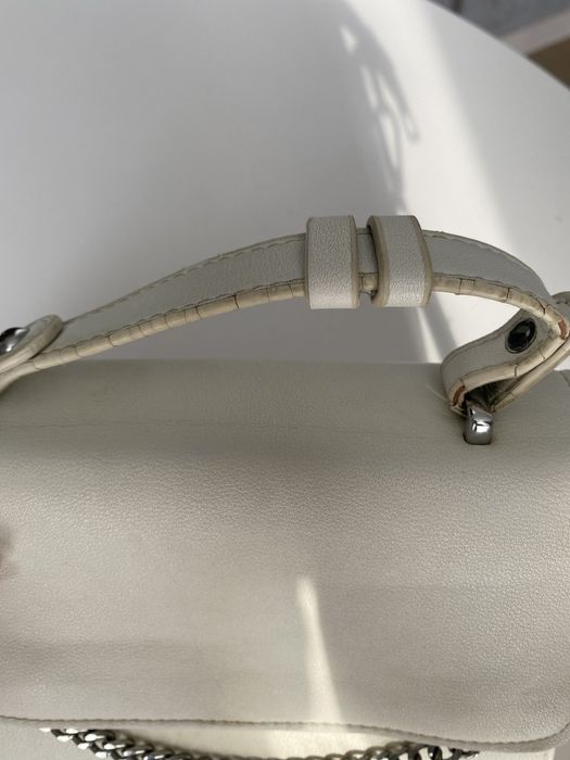 Жіноча сумочка біла