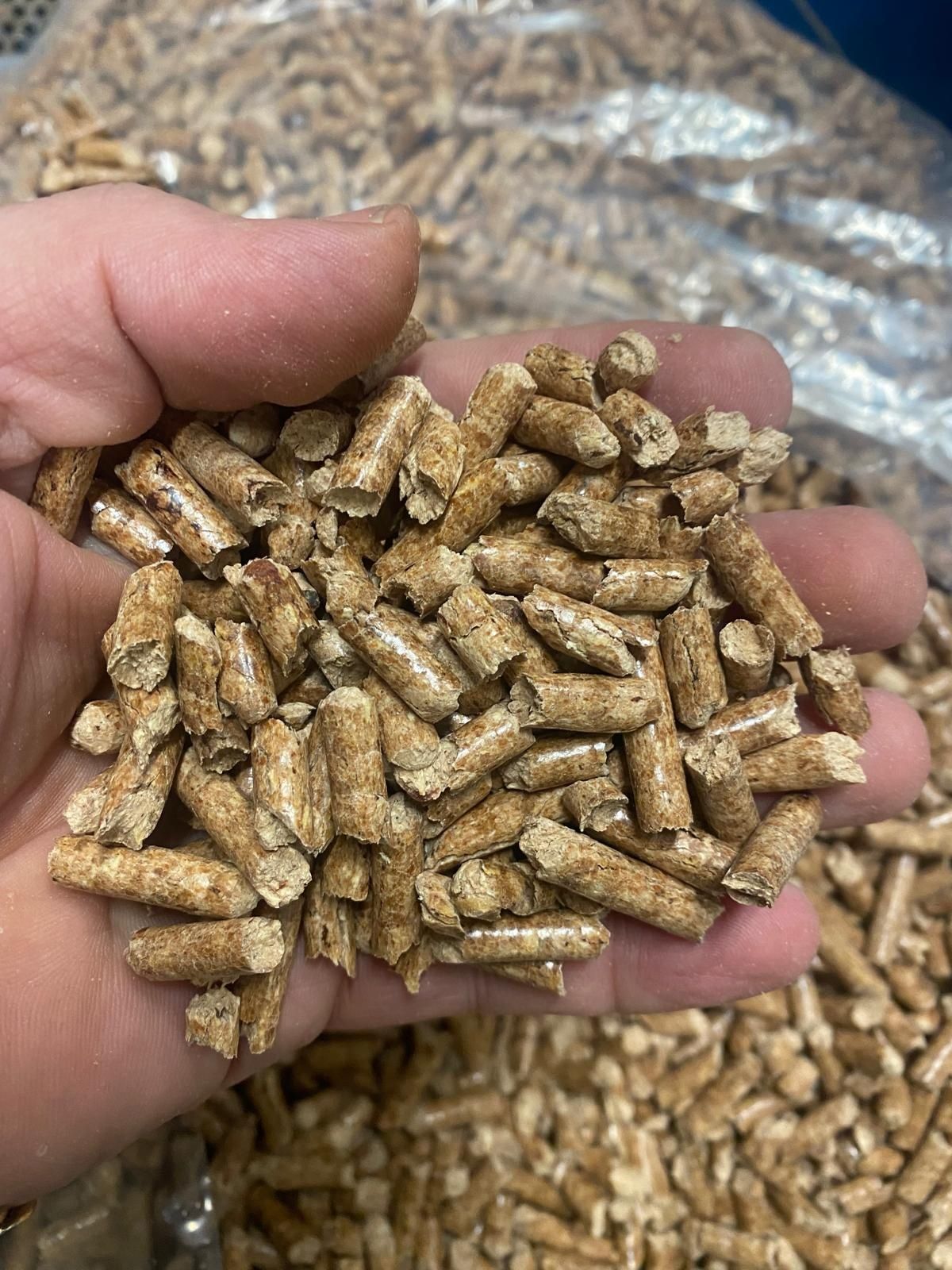 PELLET DRZEWNY sosnowo , bukowy 6 mm PRODUCENT