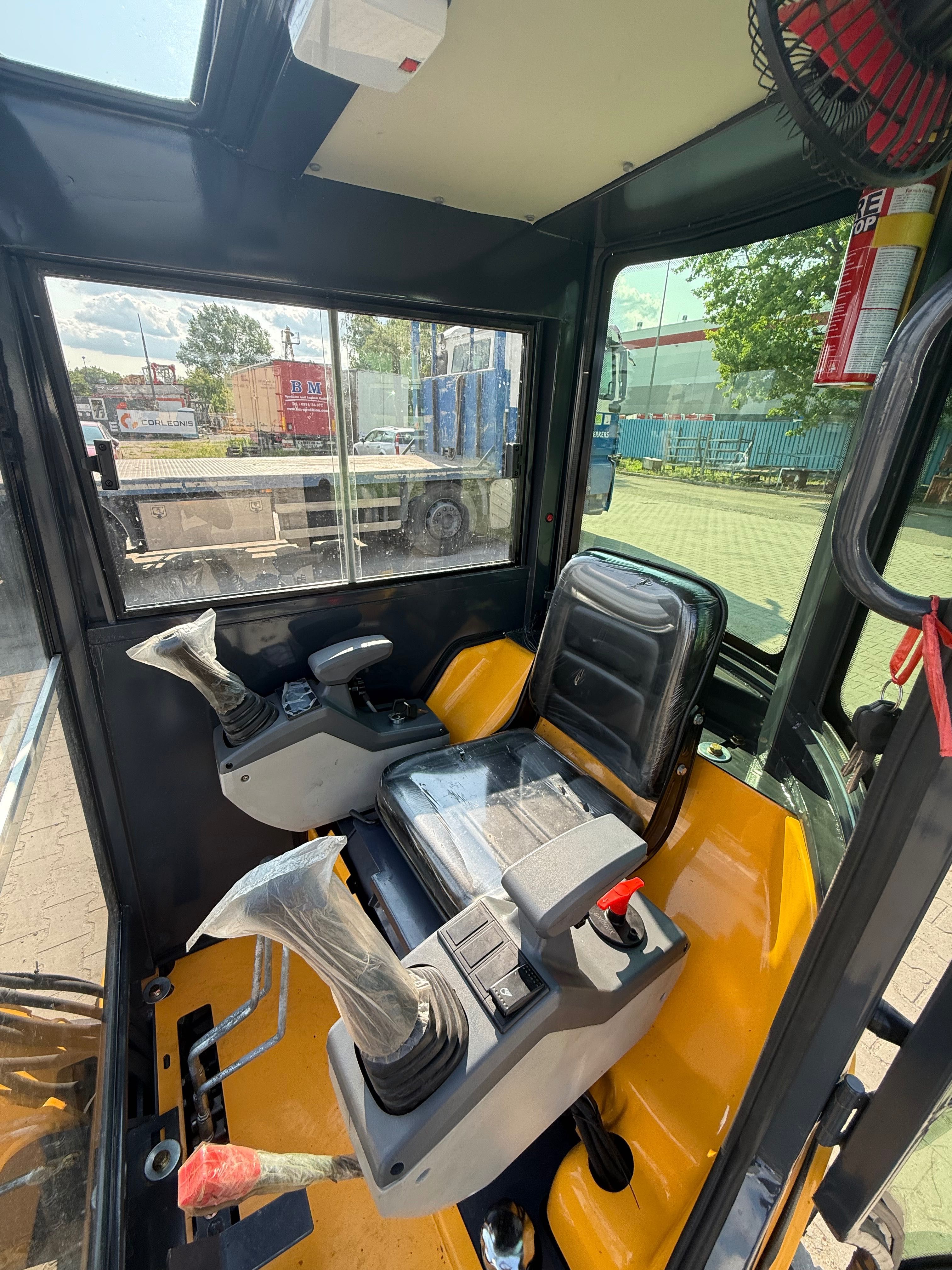 Mini Koparka 2t silnik Kubota D902 dużo dodatków minikoparka