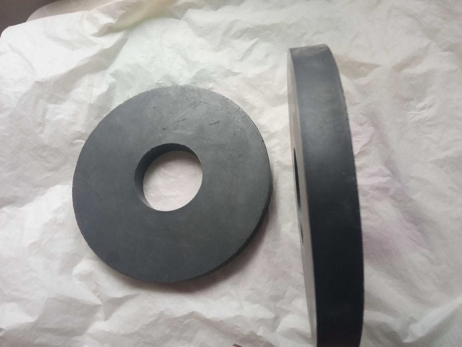 Кольцо ферритовое большого диаметра(175мм, 60мм, 20мм)
