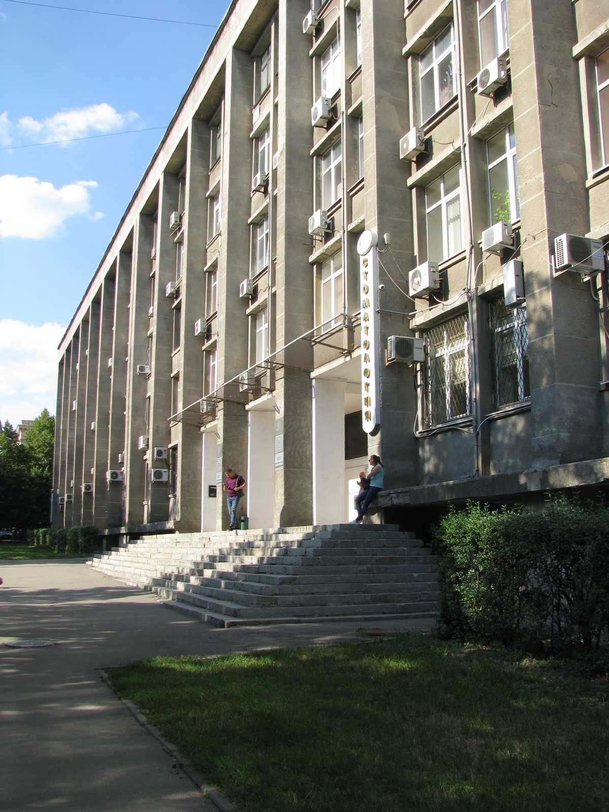 Срочно сдается 32 кв.м под склад, производство по пр.Науки56.