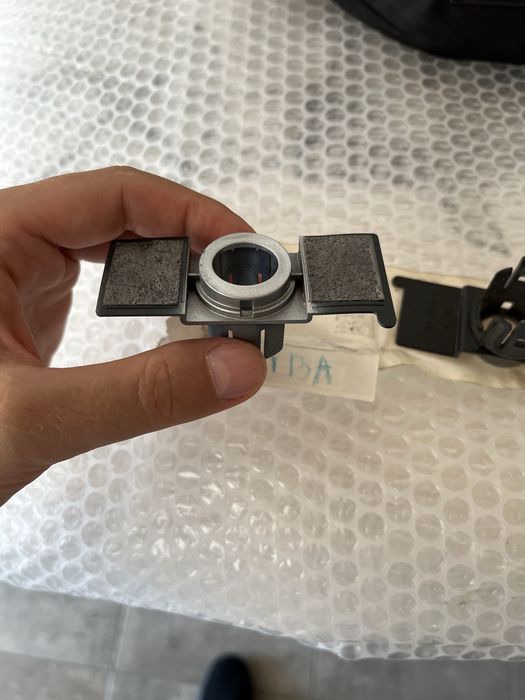 кріплення переднього парктроніка Mitsubishi Outlander 4, 2021-2026