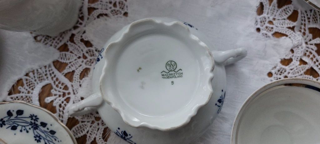 Porcelana Wałbrzych serwis do kawy 9częściowy