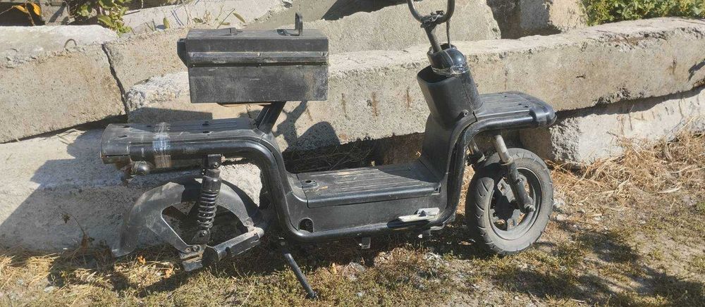 Електроскутер Aima