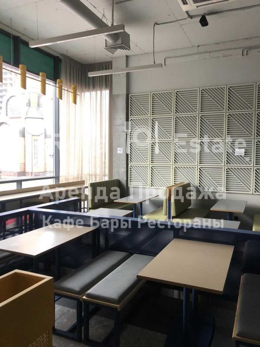 Аренда Фасад Витрины 519м2  ул. Кирпы (Южный Вокзал)