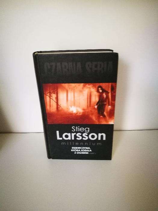 Stieg Larsson - "Dziewczyna, która igrała z ogniem" część 1