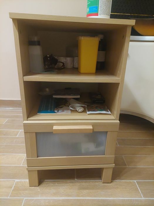 Szafa, szafka, pomocnik dla gabinetu