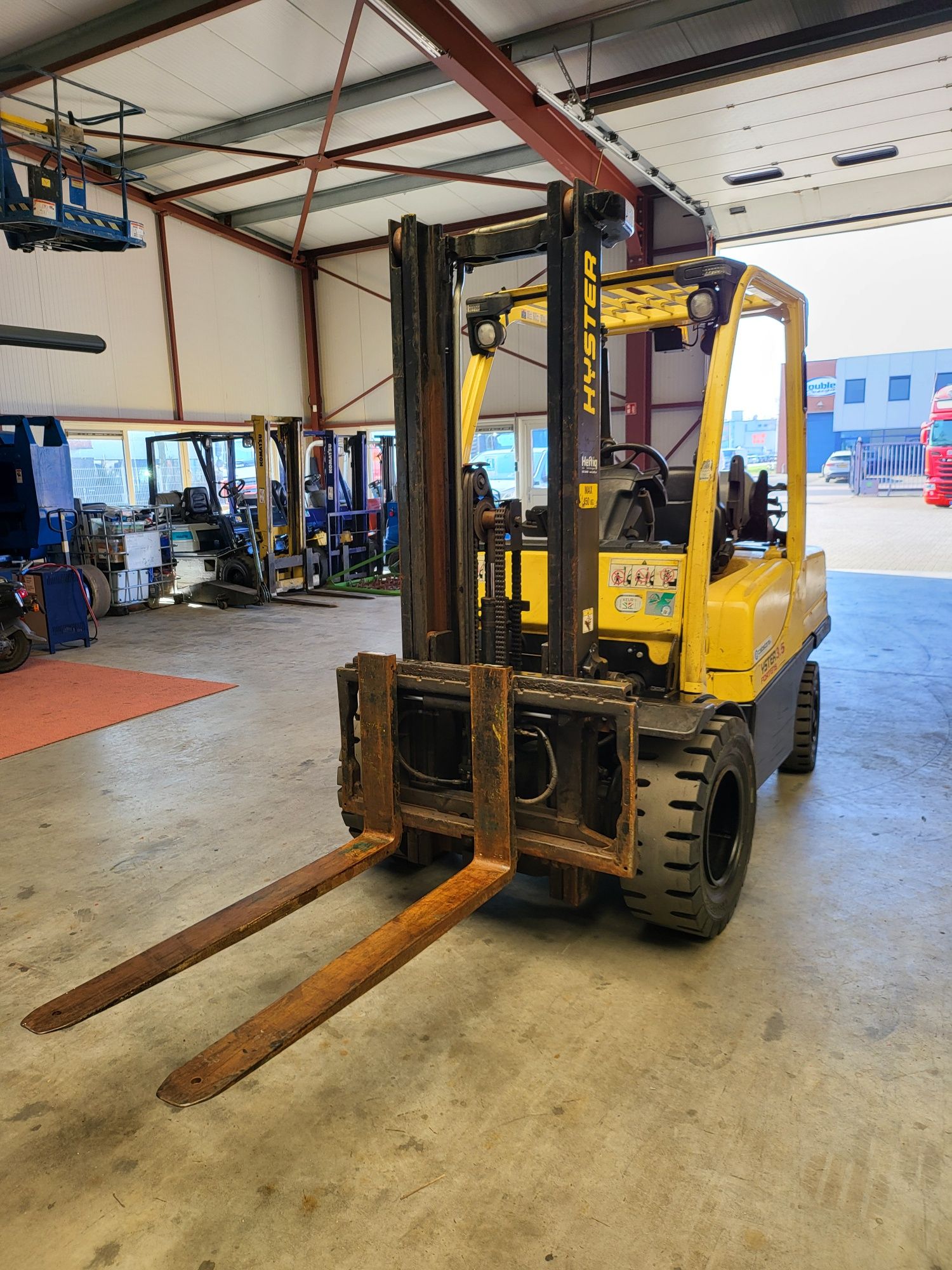 Wózek widłowy Hyster H 3.5 FT gaz sprowadzony sprowadzony