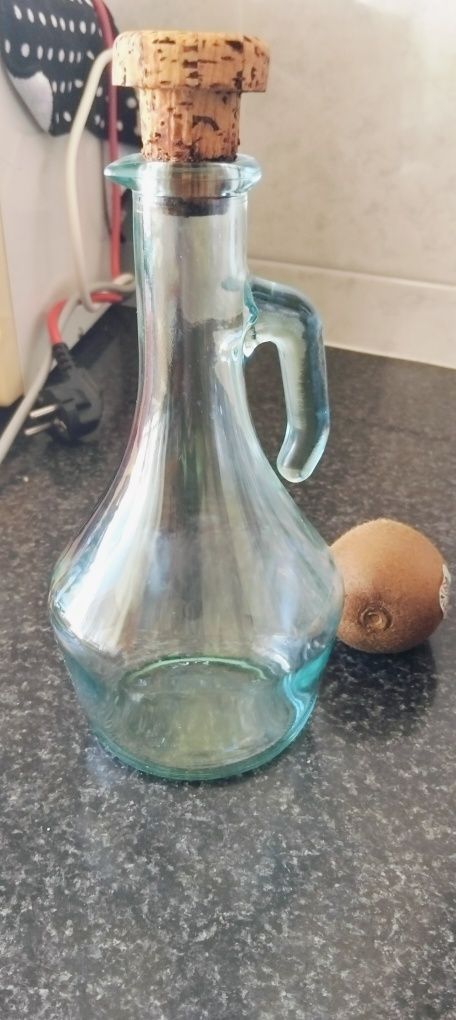 Liquidificador, espremedor e jarra de azeite